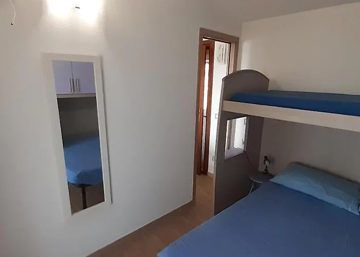 Fronte Mare Attico Indipendente Ed Esclusivo Con Terrazza Panoramica Isola Rossa