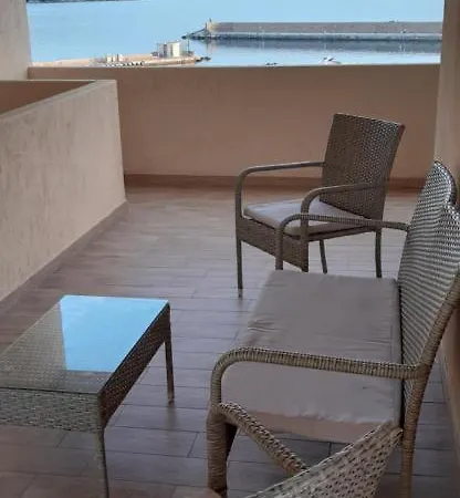 Fronte Mare Attico Indipendente Ed Esclusivo Con Terrazza Panoramica Isola Rossa (Sassari)