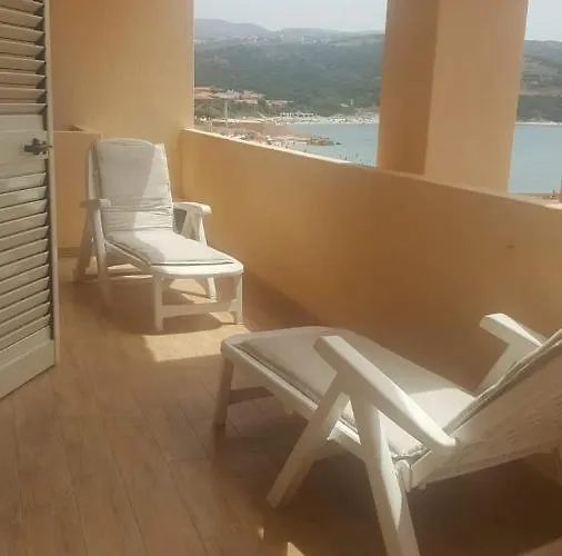 Appartement Fronte Mare Attico Indipendente Ed Esclusivo Con Terrazza Panoramica Isola Rossa (Sassari)